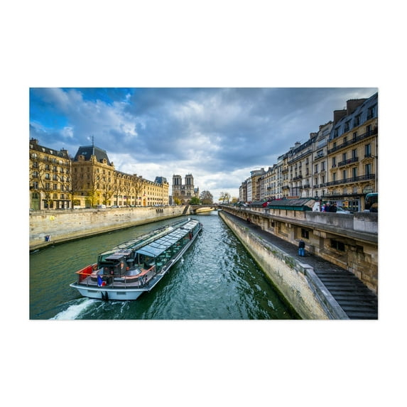 Boat in the Seine at Île de la Cité - Paris France Photography Unframed Wall Art Print 5 x 7 inches