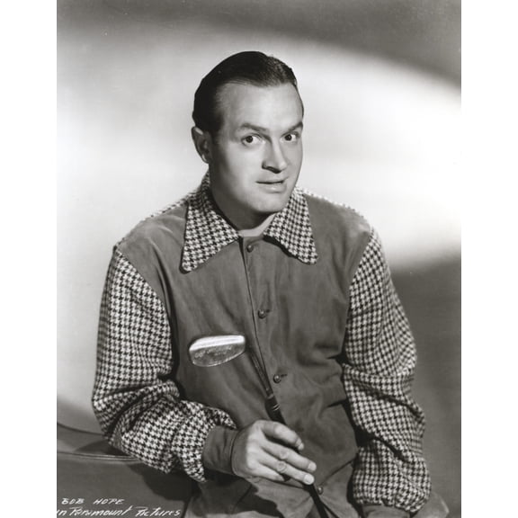 Bob Hope Posed wearing Checkered Long Sleeves Portrait Photo Print (8 x 10)