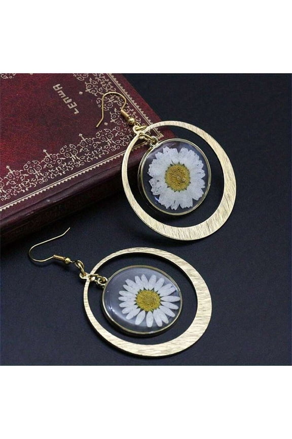 Bohemian Dried Daisy Flower Circle Hoop Earrings, Goldtone Metal, One-Size