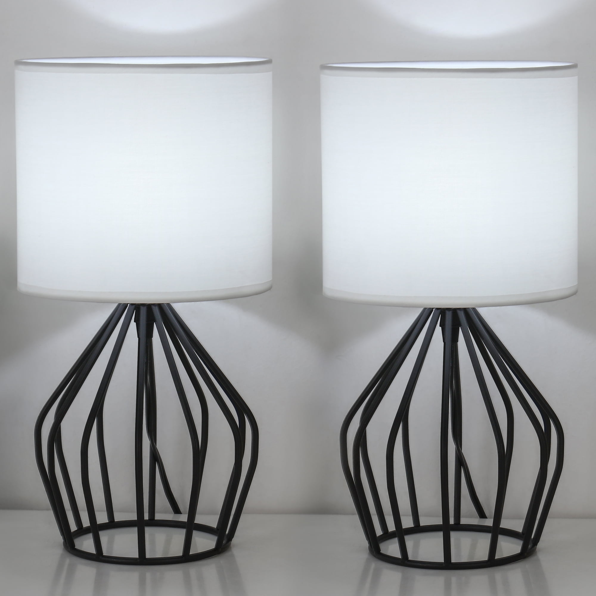 Bohemian lamp-bedside table lamp with black metal hollow base and