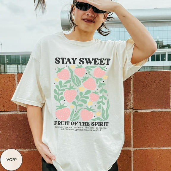 Boho Christian Strawberry Shirt Fruits of the Spirit Bible Verse Shirt Retro Jesus Apparel Cottagecore Top Floral Graphic Tee