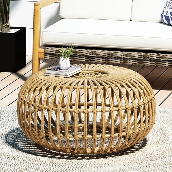 Artisan-Designed Coffee Table / Ideal for Interior Spaces / Long-Lasting Polyethylene Rattan