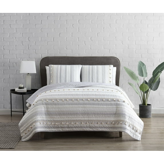 Boho Ribbon Grey 3-Piece Microfiber Quilt Set with Tassels - King
