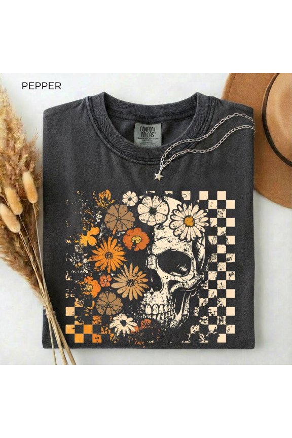 Boho Skull Graphic Vintage Grunge Retro Summerween T-Shirt, Unisex T-Shirt