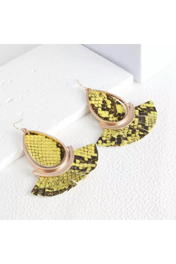 Boho Snakeskin Faux Leather Teardop Fan Fringe Tassel Macrame Dangle Earrings