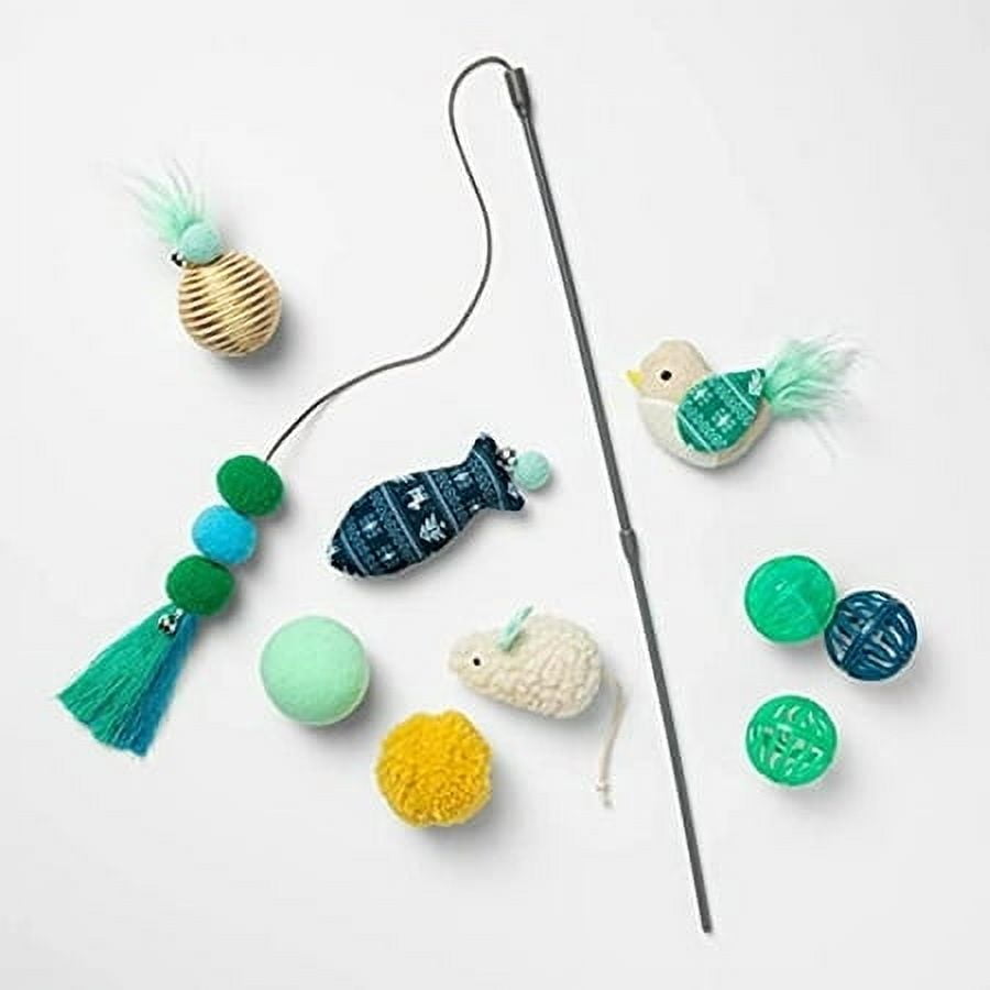 Boots & Barkley Cat Toy Gift Set with Cotton & Catnip, Green (10 Pack)