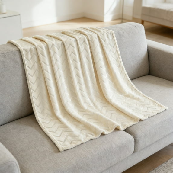 Boovnll Throw Blanket - Super Cozy Soft Solid Color Velvet Microfiber Blankets for Home Living Room Office Sofa Couch, Blanket - 40x60", White