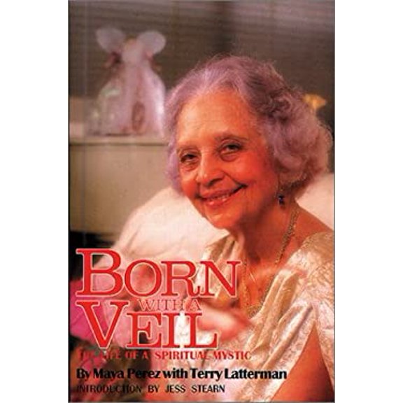 Pre-Owned Born With a Veil (Paperback) 1878901044 9781878901040