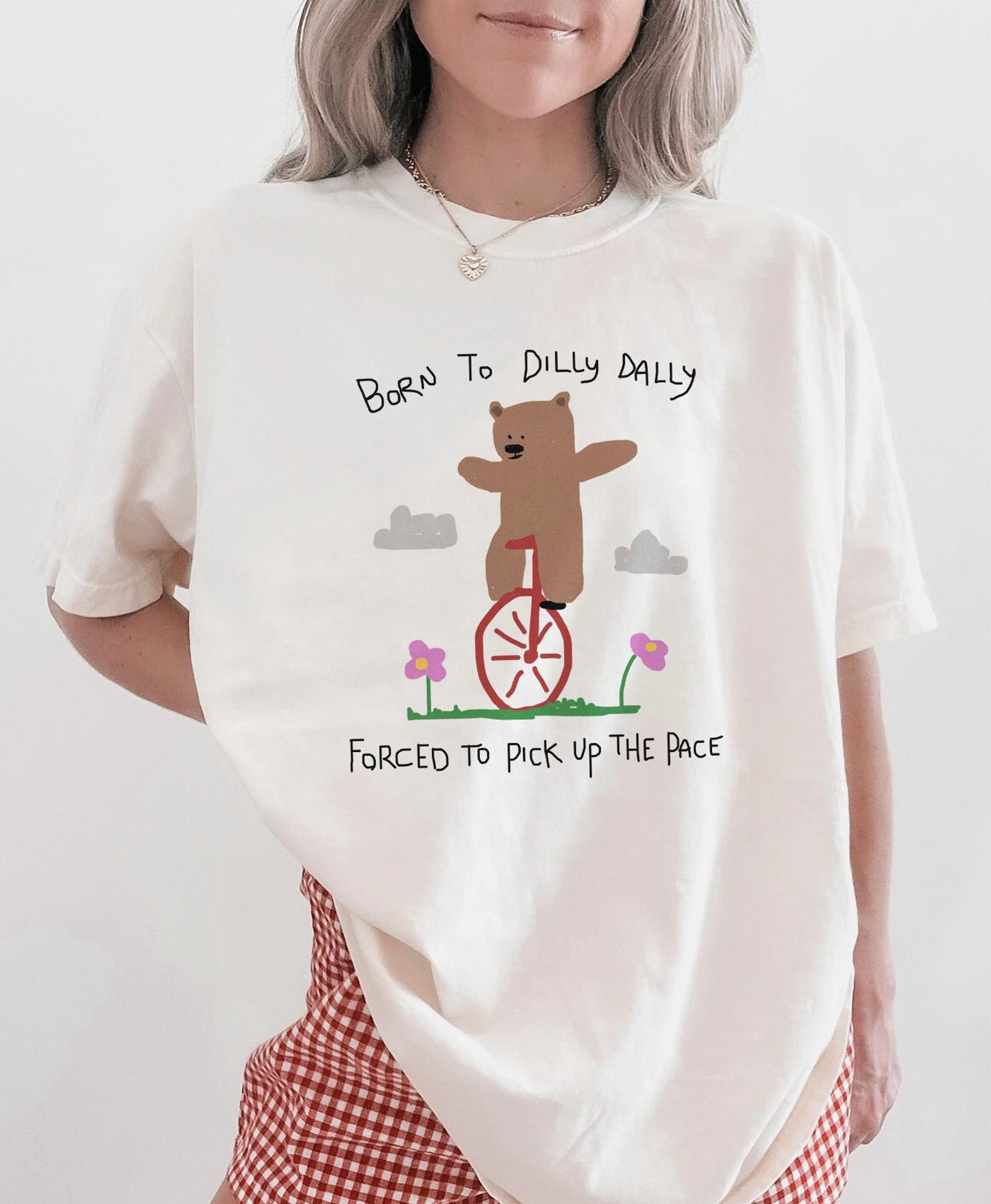 Born to Dilly Dally Graphic T-Shirt Silly Animal Retro Aesthetic Tee ...
