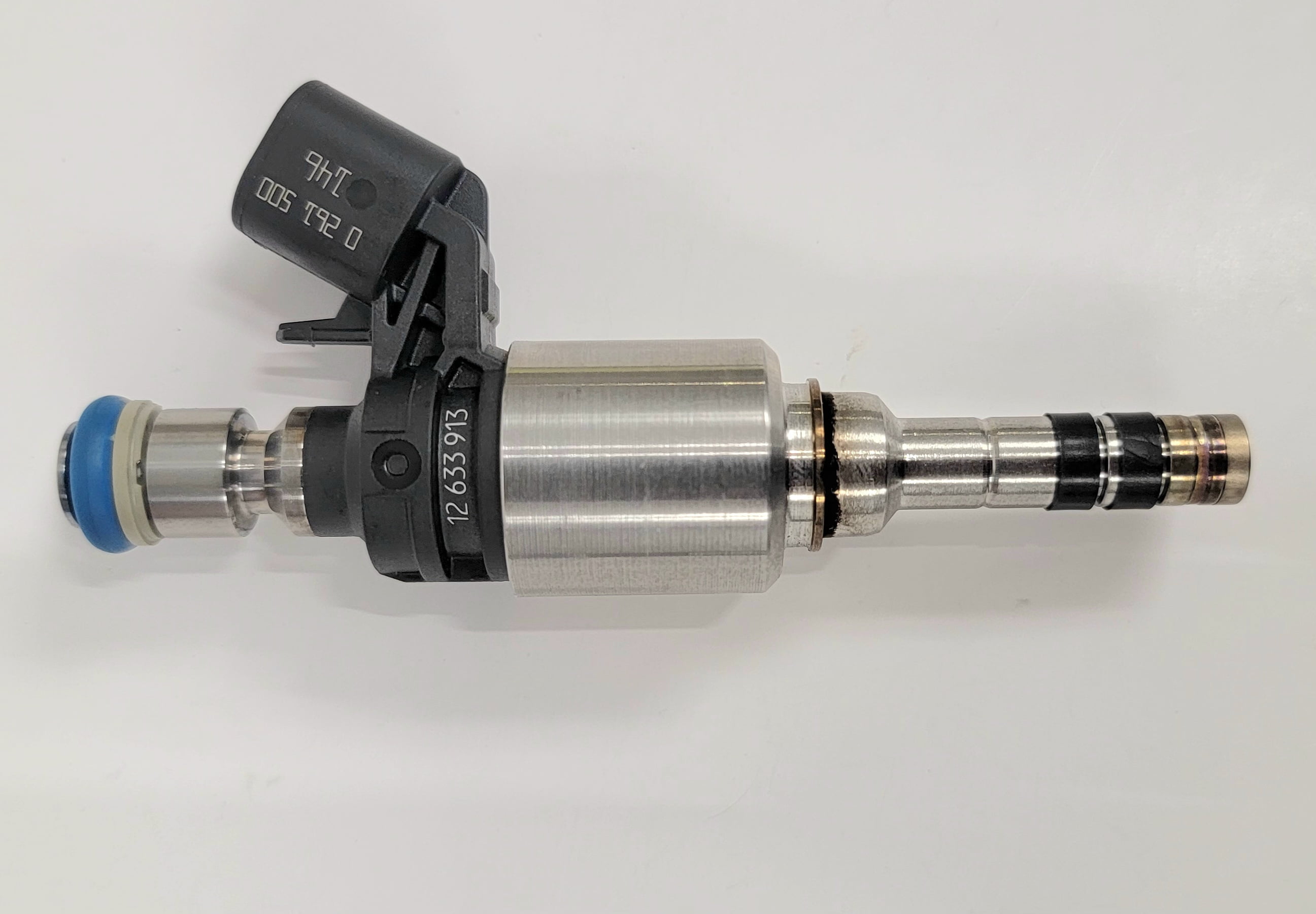 Bosch Fuel Injector 12633913 for Cadillac Chevrolet Buick GMC ATS 13-21