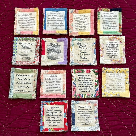 Bosjct Vintage Prayer Quilt Squares, Handmade Colorful Mini Pocket Cross Quilt - God is Always by Your Side, for Friends & Family