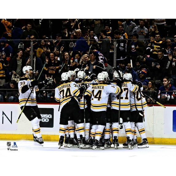 Boston Bruins Unsigned 2019-20 Team Celebration Photo