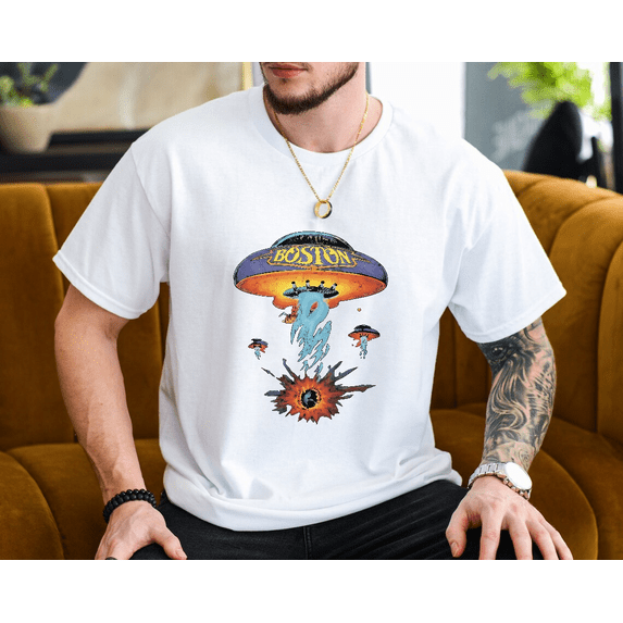 Boston Classic Back Rock Music Fan Nostalgic Concert Gift Unisex T-Shirt, up to size 3XL.