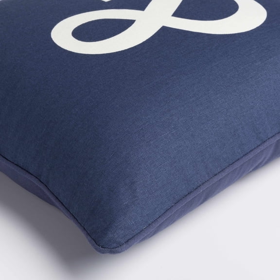 Boutique Rugs Amherst Throw Pillow