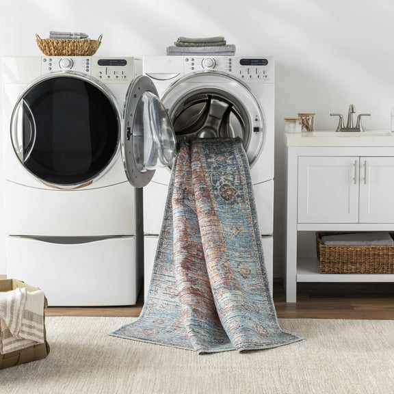 BoutiqueRugs Azfal Traditional Area Rug - Machine Washable - Burnt Orange, Dusty Coral, Black - 18" x 18" Sample