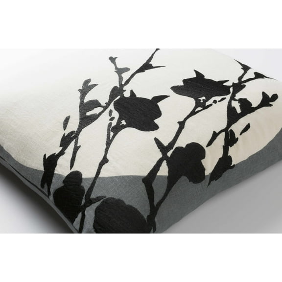 Boutique Rugs Colome Throw Pillow