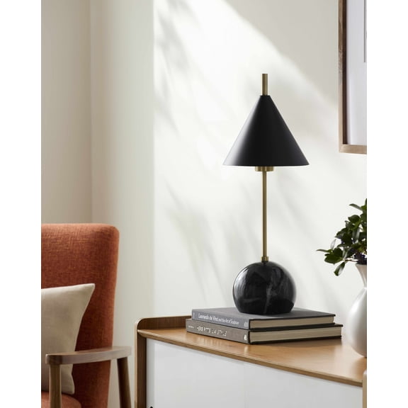 Boutique Rugs Echallens Table Lamp