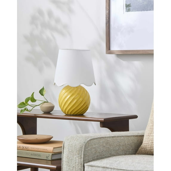 BoutiqueRugs Gestalgar Table Lamp