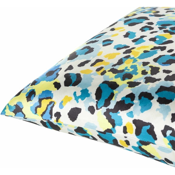 Boutique Rugs Korgan Throw Pillow