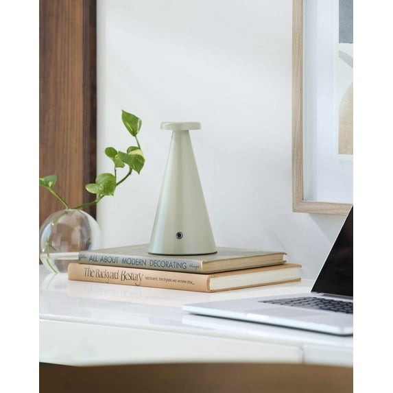 BoutiqueRugs Nasiriyah Table Lamp