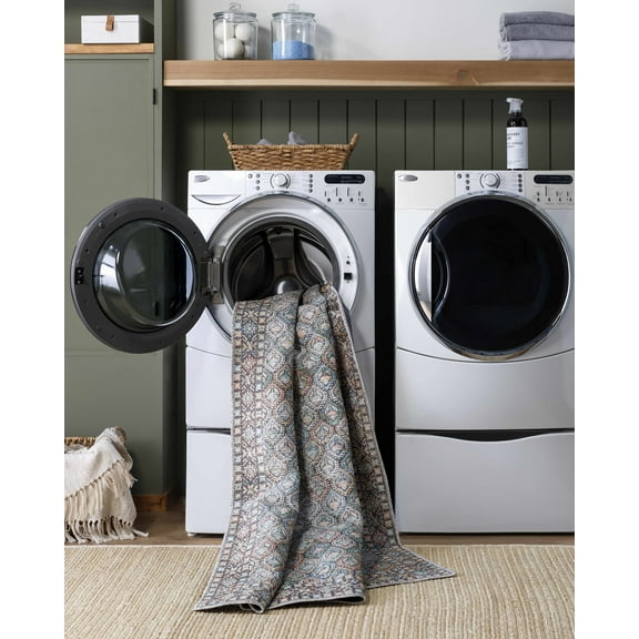 BoutiqueRugs Telma Traditional Area Rug - Machine Washable - Medium Green, Sage, Cream - 18" x 18" Sample