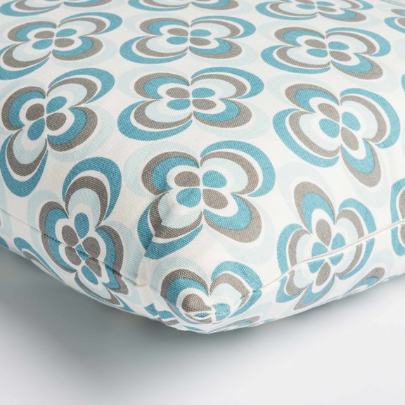 Boutique Rugs Whiteparish Throw Pillow