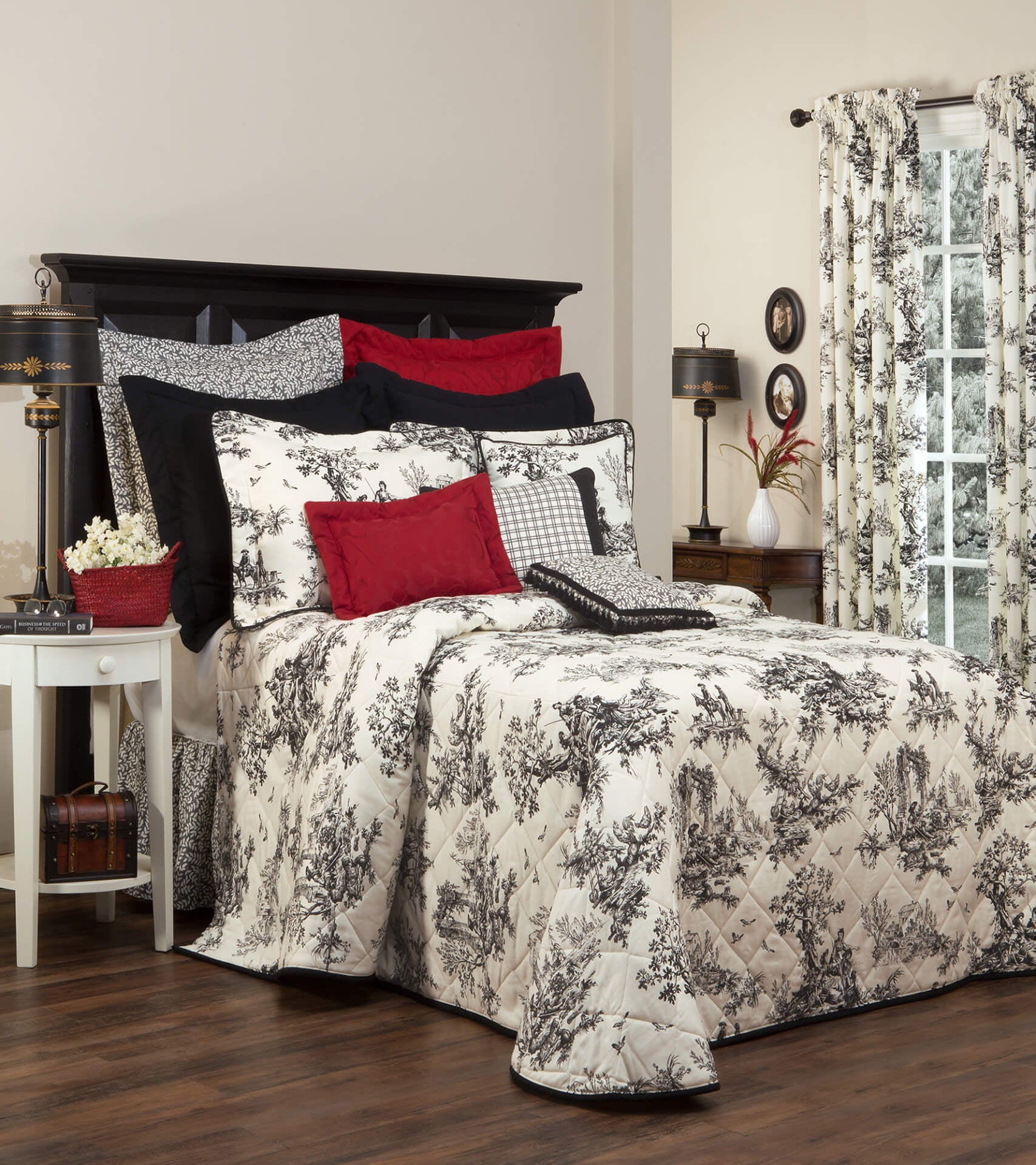 Bouvier Black and White Cotton Twin Bedspread