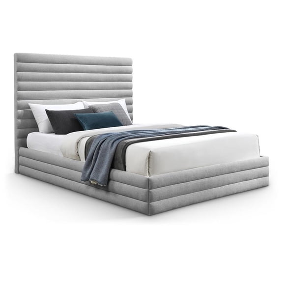 Bowery Hill Contemporary Grey Linen Textured Fabric King Bed