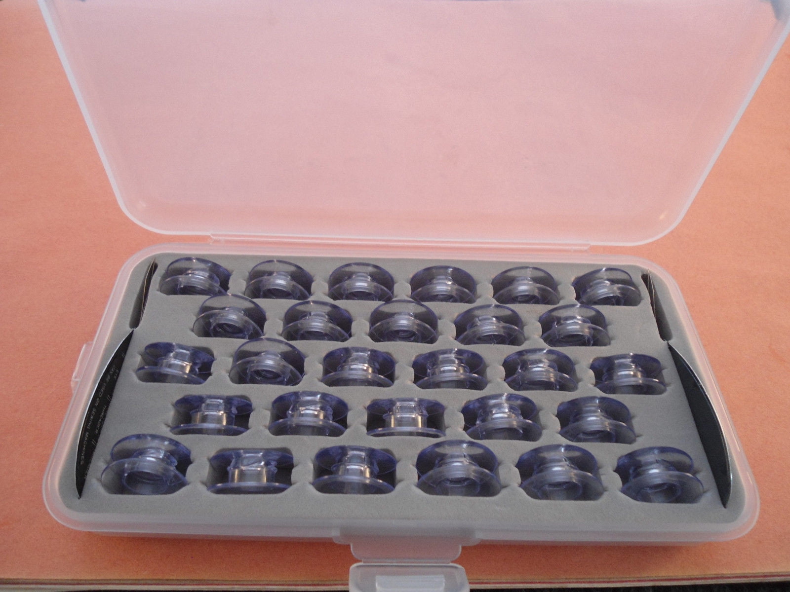Box Of 28 Clear Concave Bobbin Husqvarna Viking 945,950,960,940 & Needle Threader