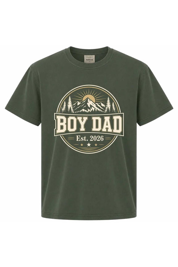 Boy Dad Est. 2026 Outdoor Adventure Badge T-Shirt for Expecting Fathers, Nature Inspired New Dad Gift