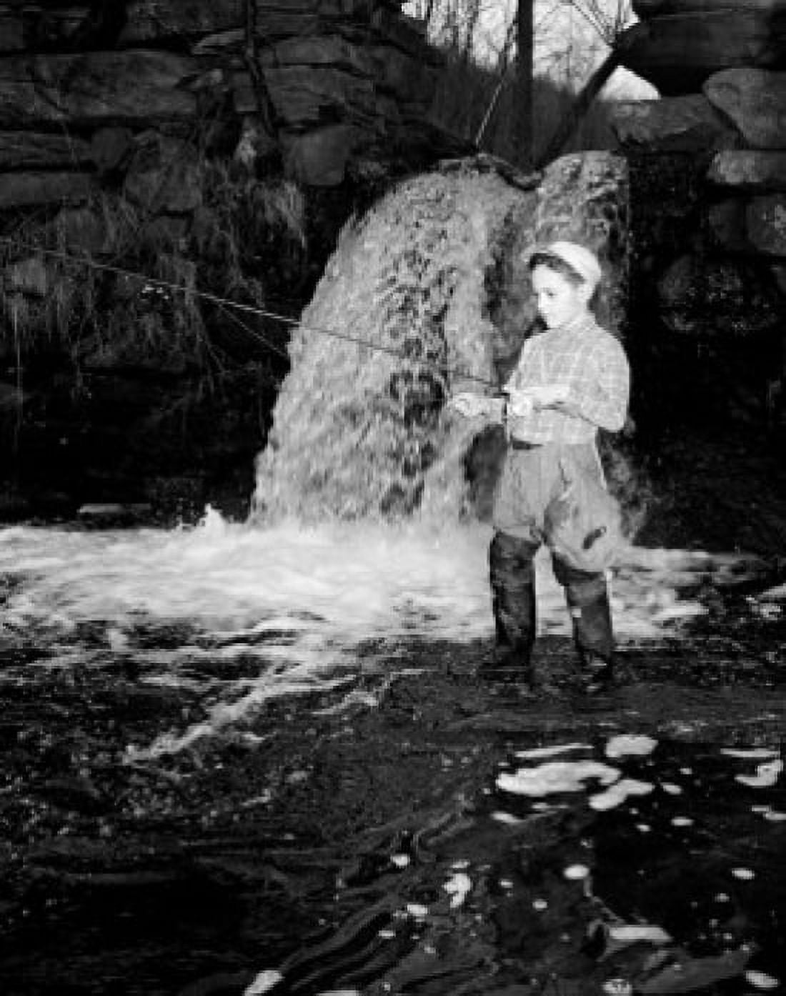 Boy fishing Canvas Art - (24 x 36)