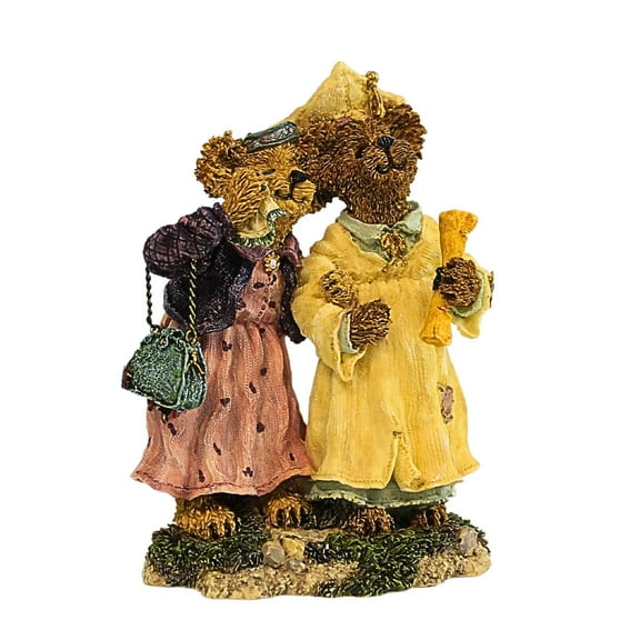 Boyds Bears Resin 4.75In Momma Berriproud W/ Jamie, Resin, Graduation Bearstone 227755