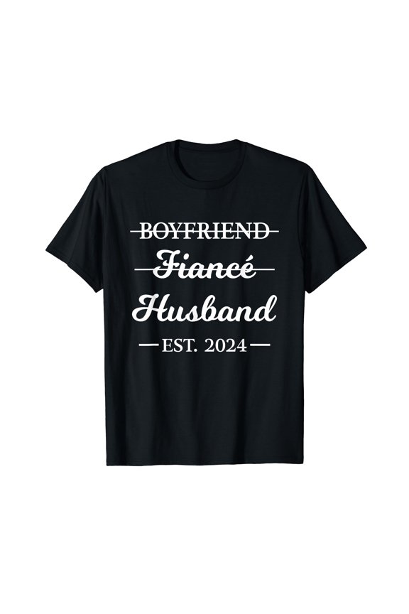 Boyfriend Fiance Husband Married 2024 Engagement T-Shirt