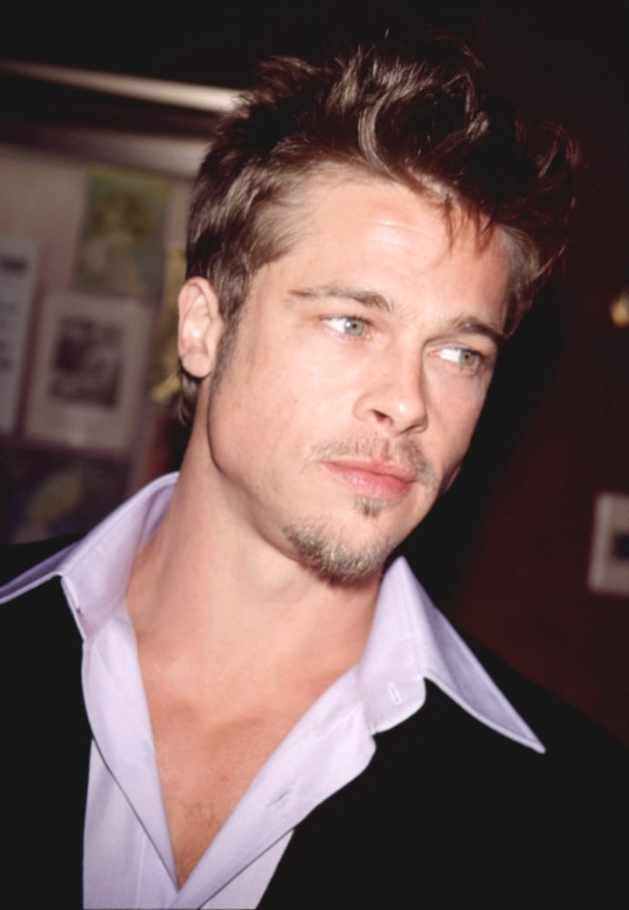 Brad Pitt At The New York Premeire Of Meet Joe Black Canvas Art - (16 x 20)