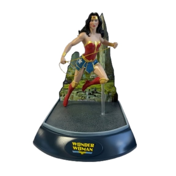 The Bradford Exchange DC Comics SUPER HERO Sculpture Collection Issue #3: Wonder Woman Lights Up Heirloom Quality Handcrafted and Hand-painted Illuminated Legend Figure 6-inches