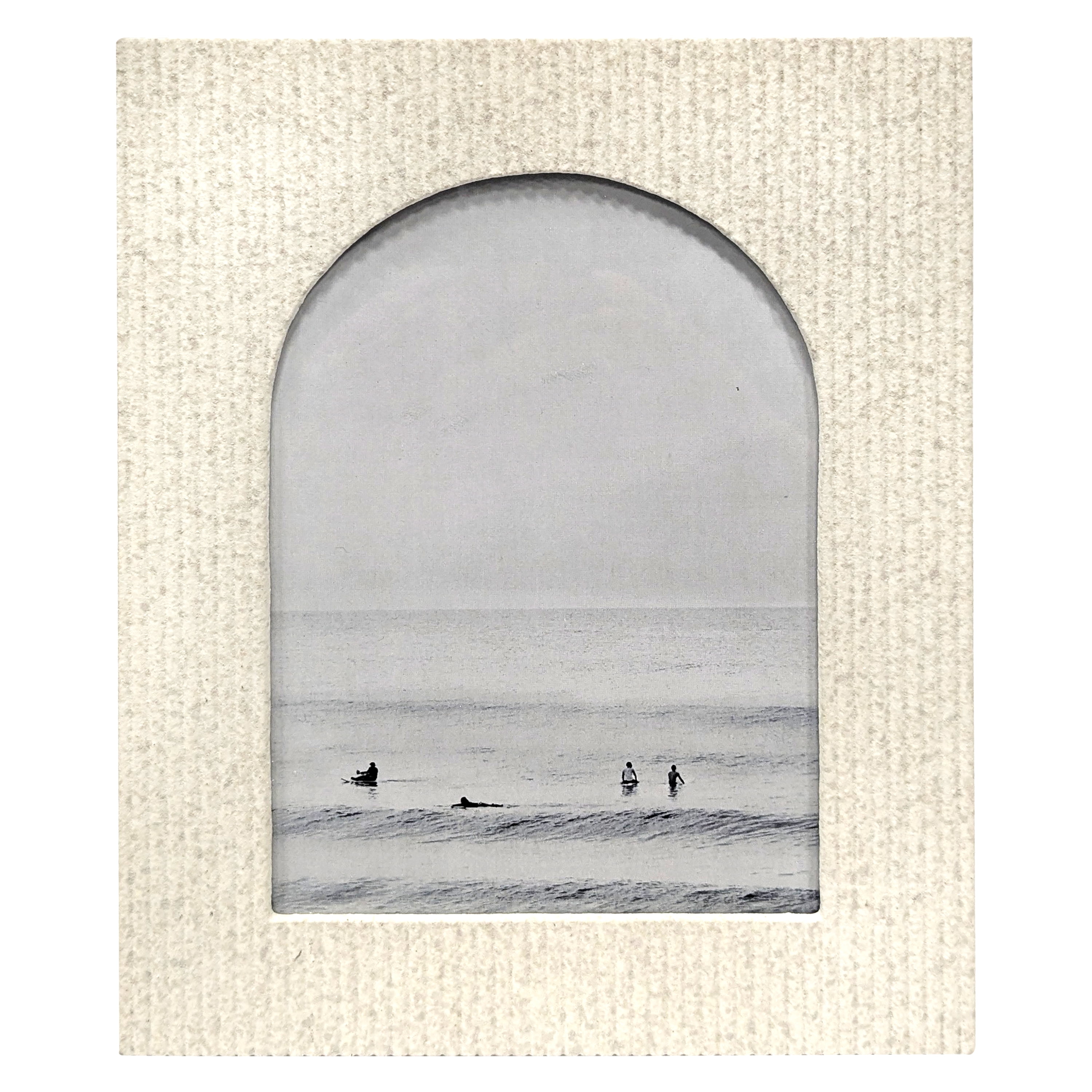 Bradley & Ballard - 5x7 inch Speckled Fluted Arch Off White Tabletop & Wall Photo Frame