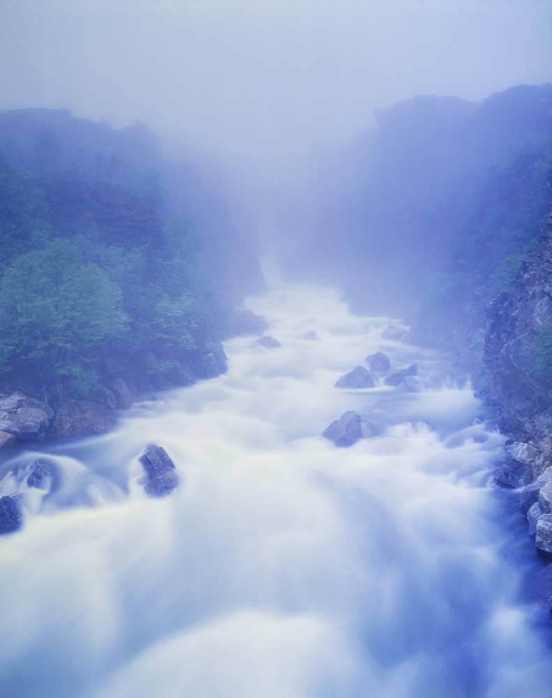 Brador Falls And Mist Brador Lower North Shore Duplessis Region Quebec Canvas Art - Yves Marcoux Design Pics (13 x 17)