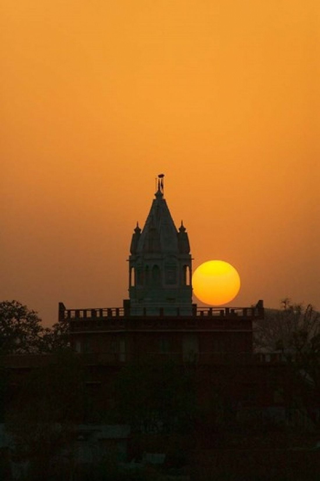 Brahma Temple at sunset Pushkar Rajasthan India Canvas Art - Keren Su DanitaDelimont (24 x 36)