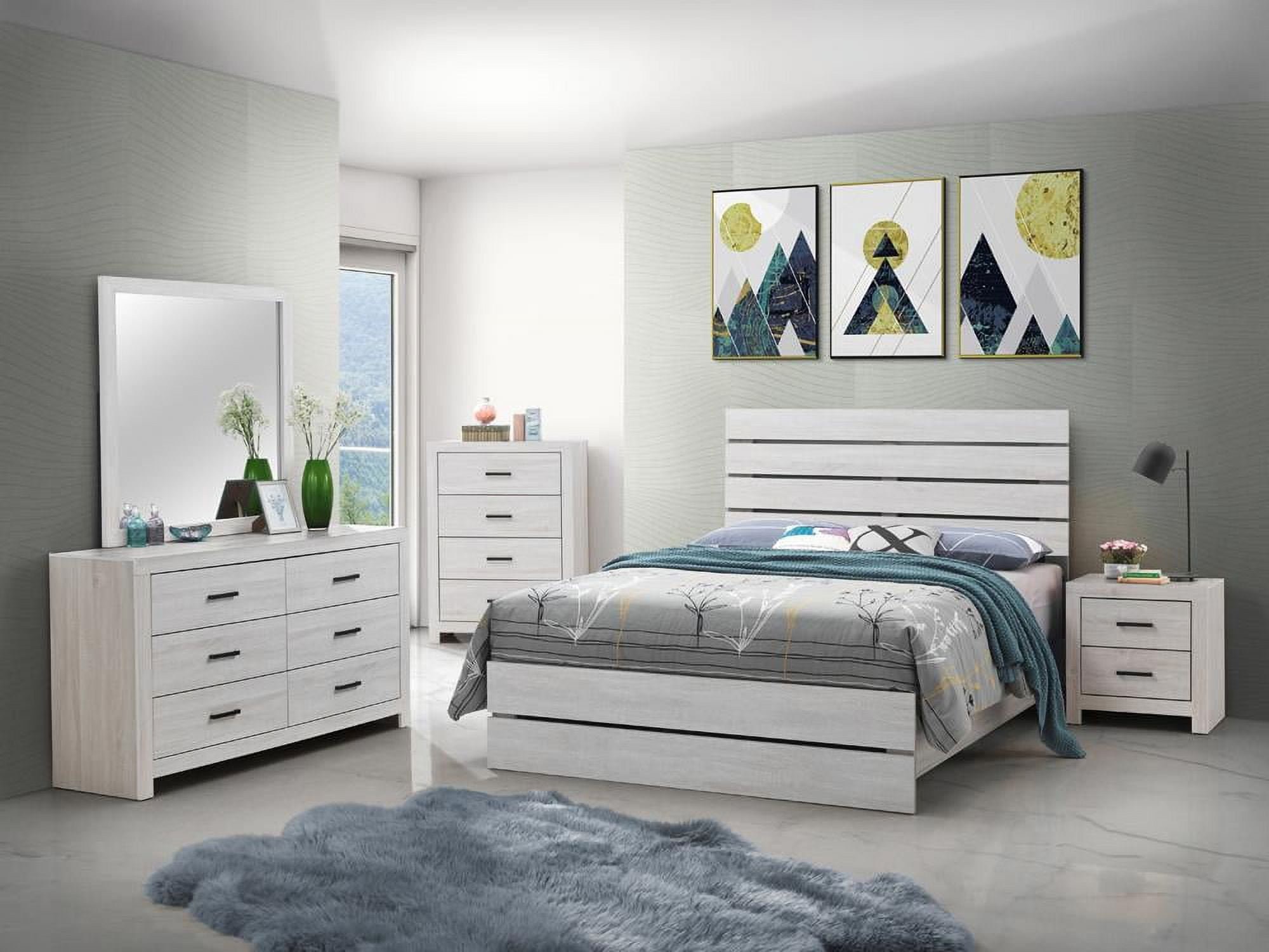 White Queen 5-Piece Panel Bedroom Set with Storage