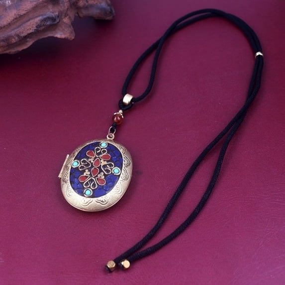Brass Tibetan Buddha Pendant Necklace Openable Amulet Locket Vintage Style Spiritual Jewelry for Men and Women