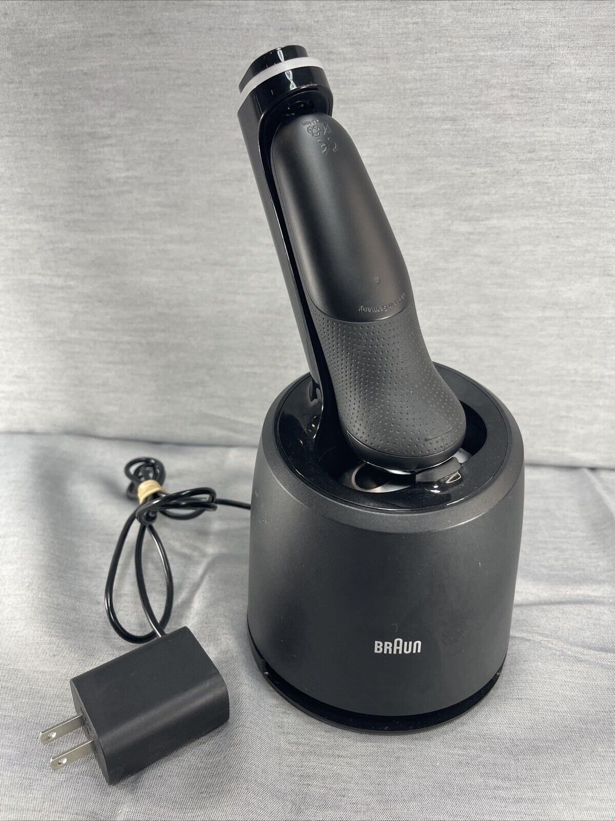 Braun Electric Razor for Men, Series 7 S7 Flex Head Foil Shaver Good