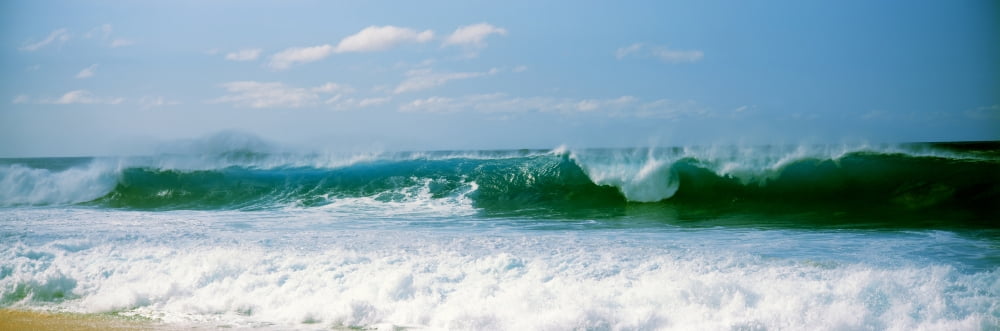 Breaking waves on the coast Hawaii USA Canvas Art - Panoramic Images (36 x 12)