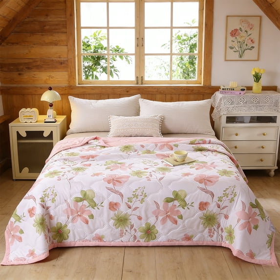 Breathable Cool Summer Quilt with Air Conditioning Feeling - Lightweight Fiber Filled Blanket for All Season Use, Soft and Comfortable Double Sided Design with Classic Stitching