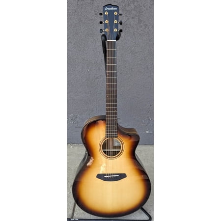 Breedlove Artista Pro Series Concerto CE Acoustic Electric Guitar, Burnt Amber