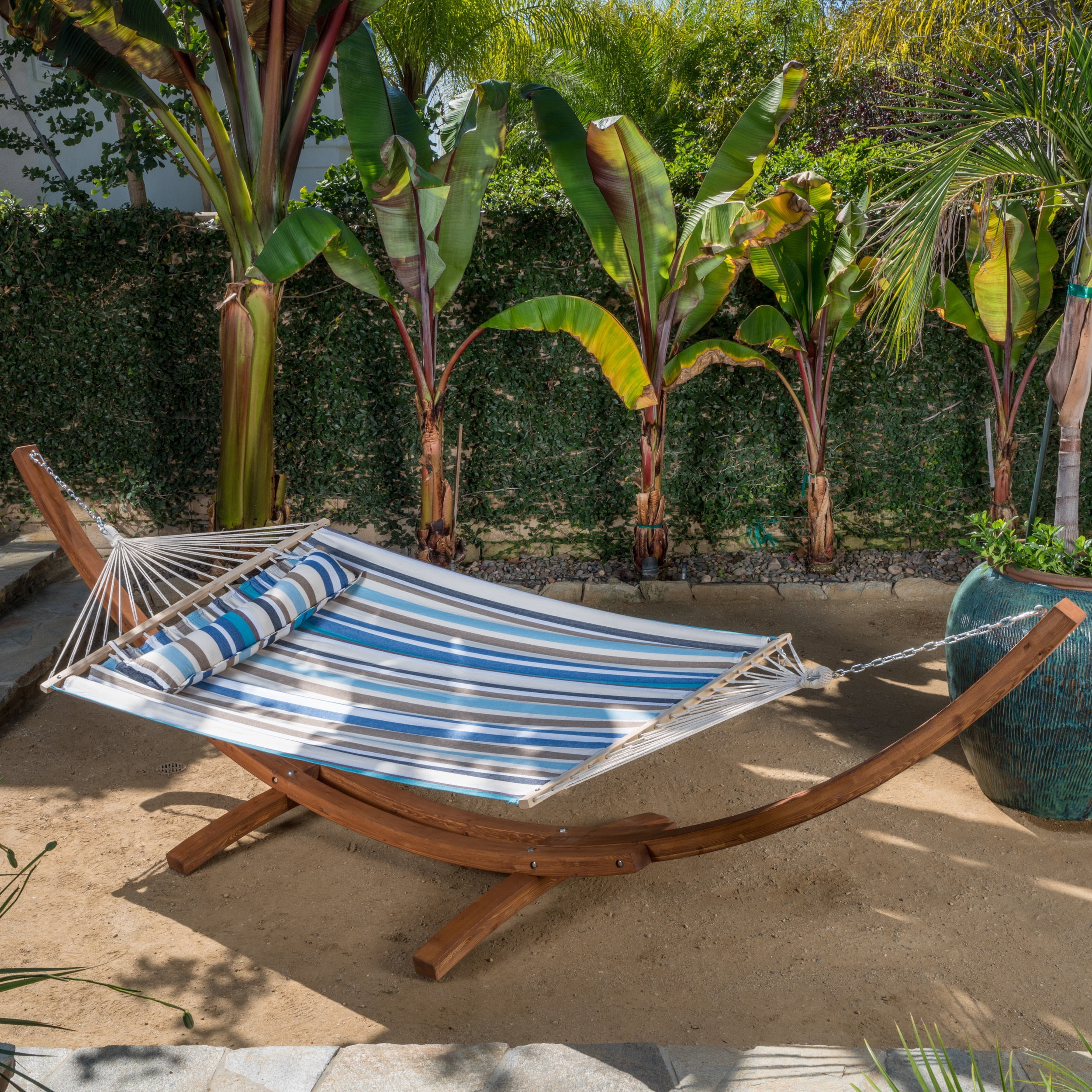 Brentwood Hammock With Stand