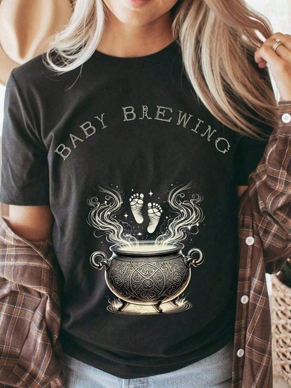 Brewing Cauldron Footprints Graphic Tee Pregnancy Announcement Maternity Gift Cotton Men's Women's Tee Shirt