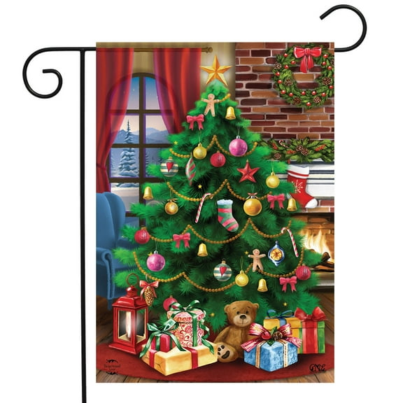 Briarwood Lane Decorated Christmas Tree Garden Flag