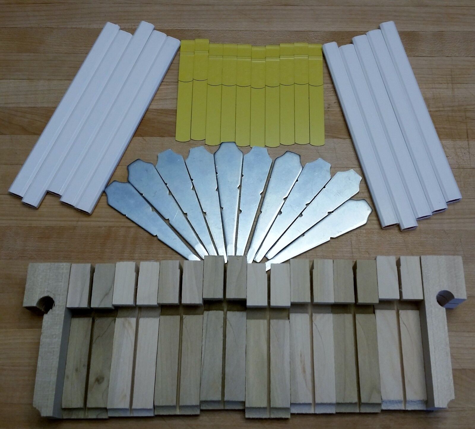 Brick mason tools 10ea Line pins, Twigs, Red lead Pencils, Corner