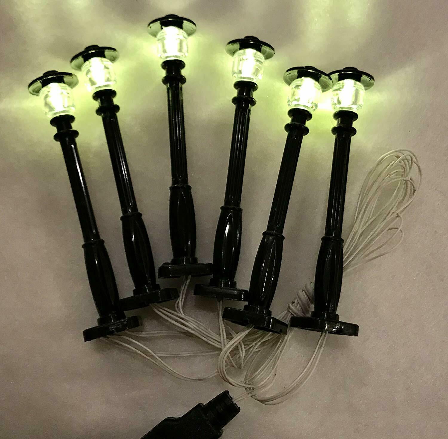 Brickstars-Black-Lamp-Post-led