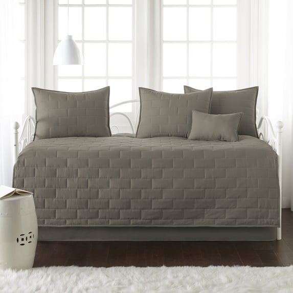 Brickyard Daybed Bedding 6-Piece Set by SouthShore Fine Linens